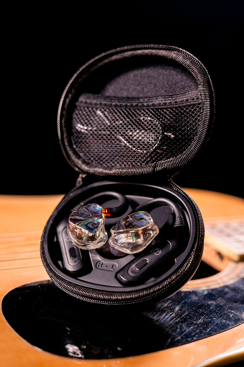WAVS LSTN (Bluetooth Customs)